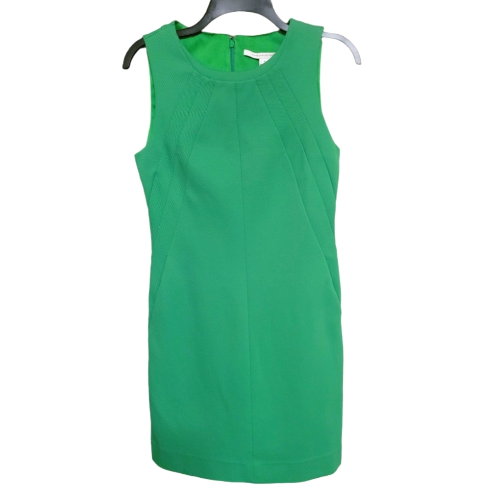 Diane Von Furstenberg Dress size 6